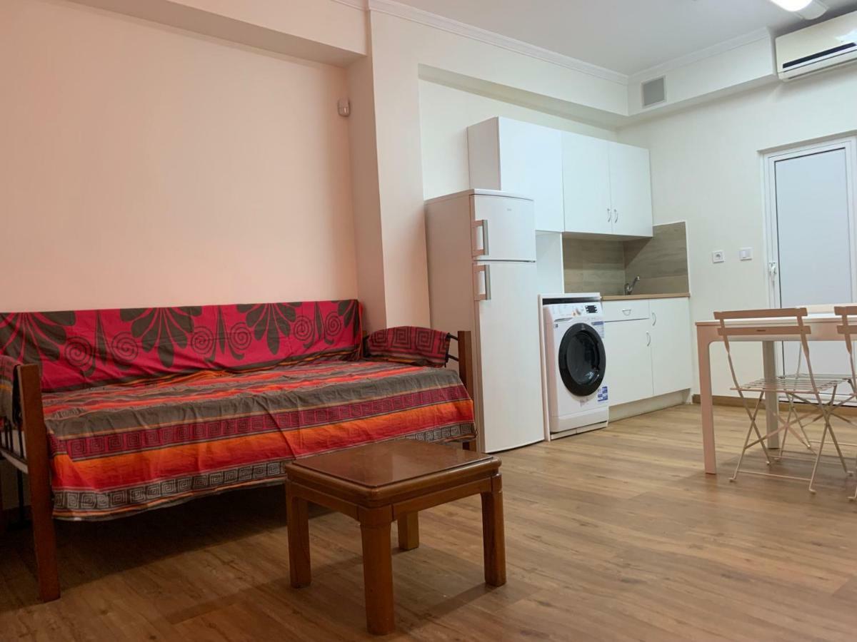 Just A 2Bd Central Apartment * Top Location * Athén Kültér fotó